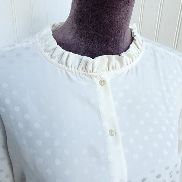 Ann Taylor Polka Dot Long Sleeve Blouse Satin Dots Ivory Off White Ruffle Neck M - Picture 3 of 11